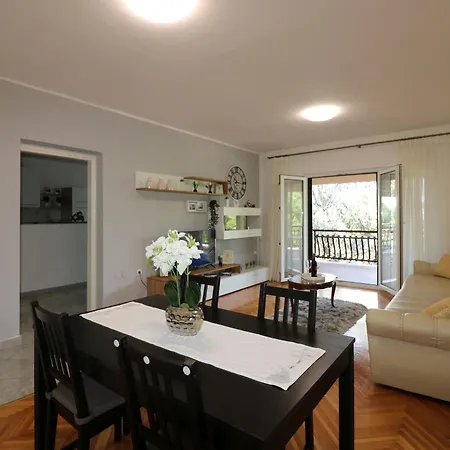 Luna Apartamento *